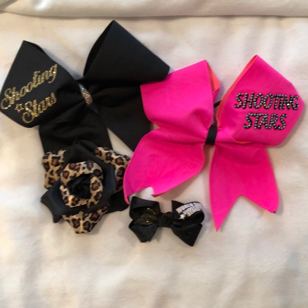 World Cup shooting star bows
